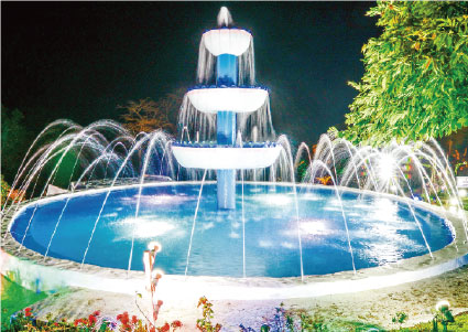 Fountain Pool